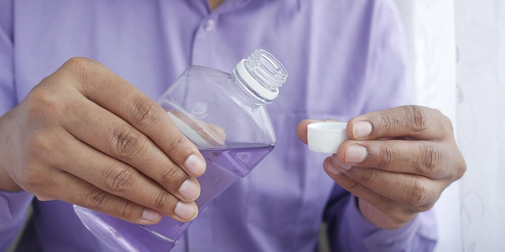 Is Mouthwash Bad for You? Weighing the Pros and Cons