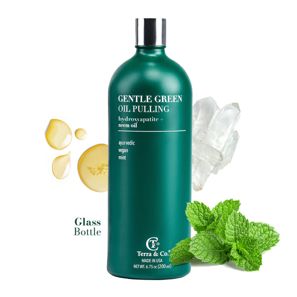 Gentle Green® Oil Pulling by Terra & Co. in a recyclable glass bottle – Ayurvedic oil pulling rinse with neem, moringa, hemp seed and coconut oil, hydroxyapatite and mint, fluoride-free and alcohol-free, 6.75 oz