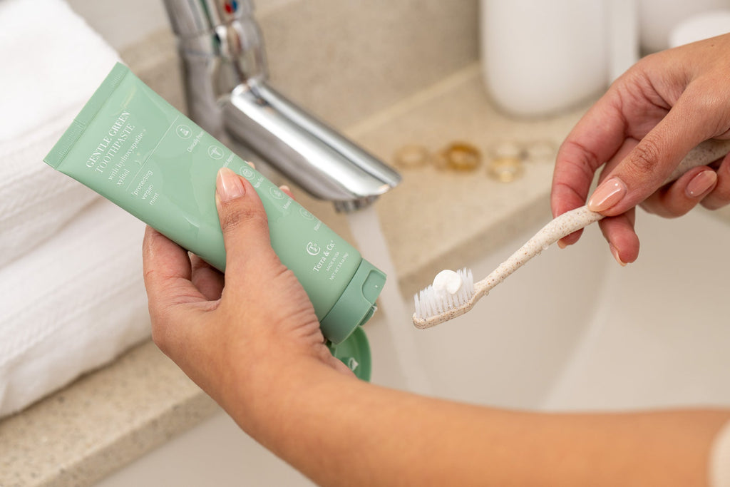 Is Your Toothpaste Making Your Teeth Worse? Why Hydroxyapatite is the Game-Changer for Sensitivity