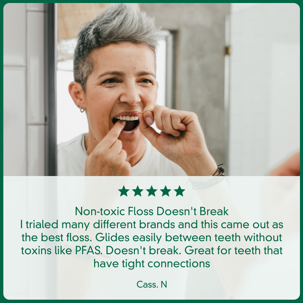 Verified customer review praising Terra & Co.'s Brilliant Black® Floss for whitening, freshness, and eco-friendly packaging 