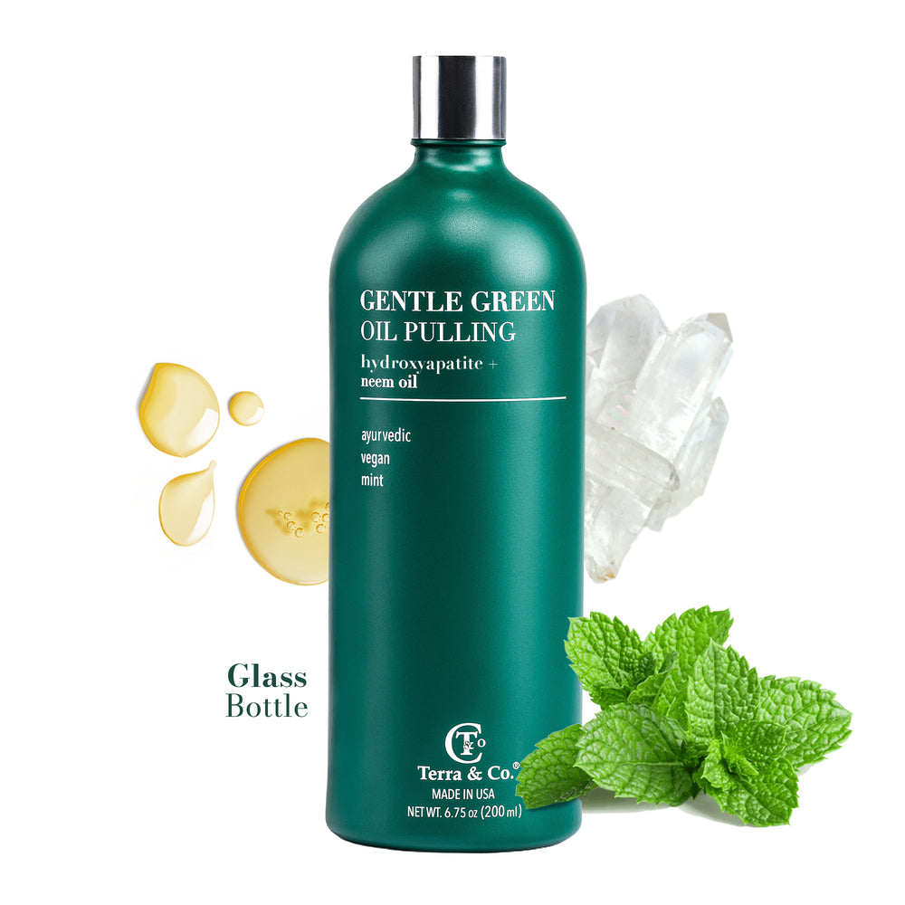 Gentle Green® Oil Pulling by Terra & Co. in a recyclable glass bottle – Ayurvedic oil pulling rinse with neem, moringa, hemp seed and coconut oil, hydroxyapatite and mint, fluoride-free and alcohol-free, 6.75 oz